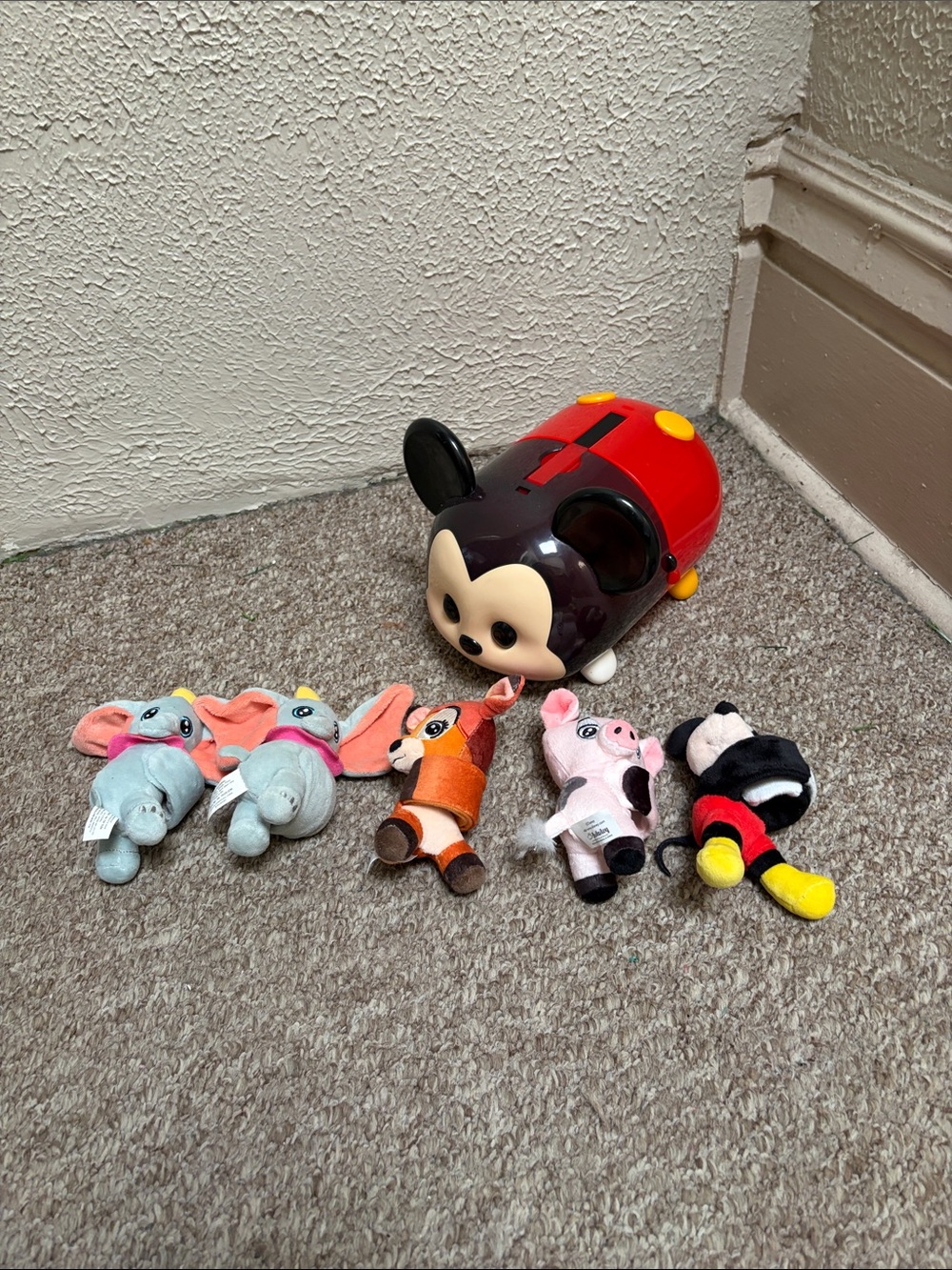 Disney Tsum Tsum Mickey Case + 5 Plush Bracelets
